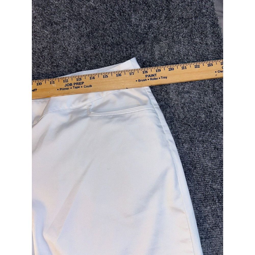 PGA TOUR Bermuda Shorts Women's Size 14 White Pockets Flat Front Regular Outdoor - Picture 4 of 5